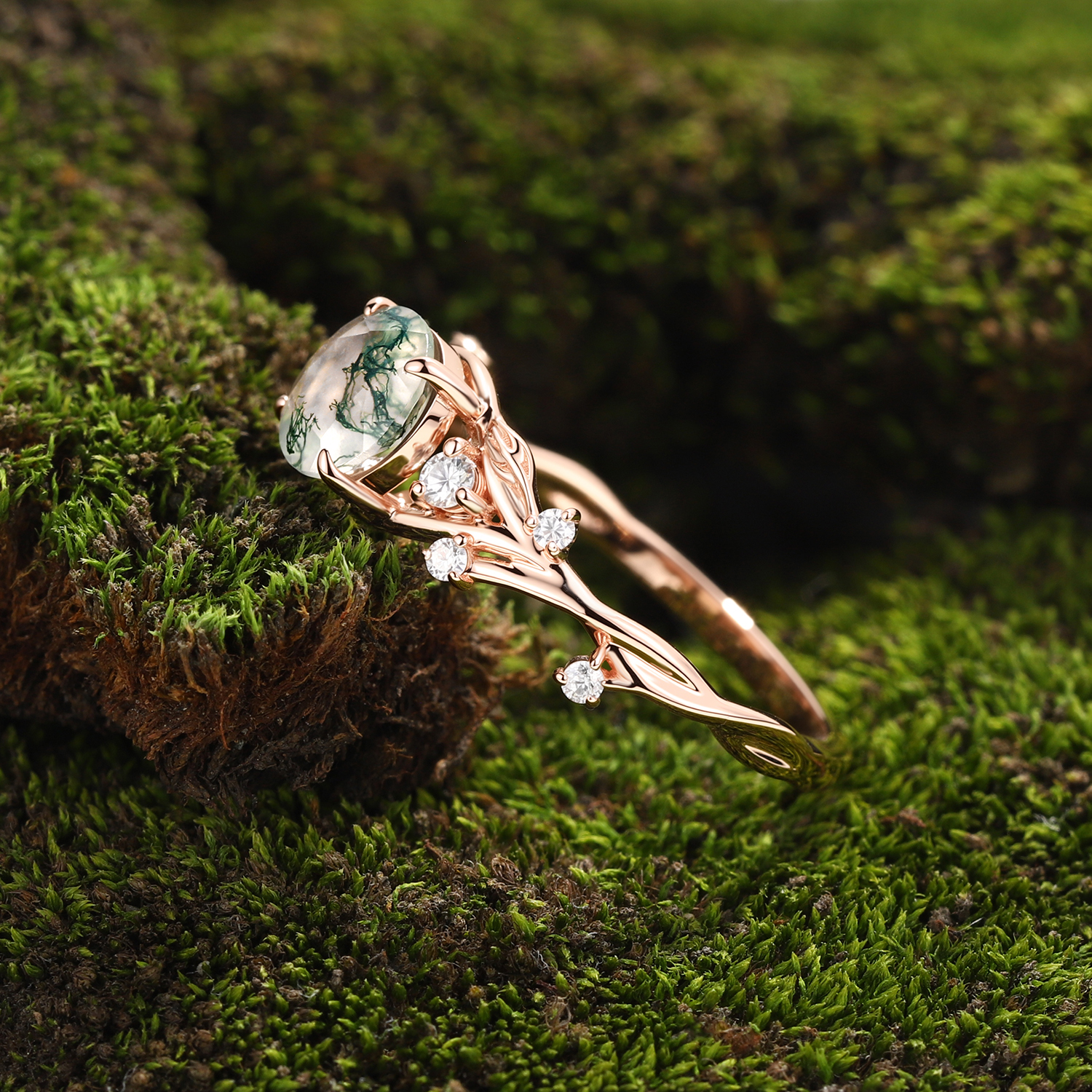 Lucky Gemstone | Round Moss Agate Engagement Ring in Rose Gold | Moissanite Accents | Nature-inspired Leaf & Vine Desaign