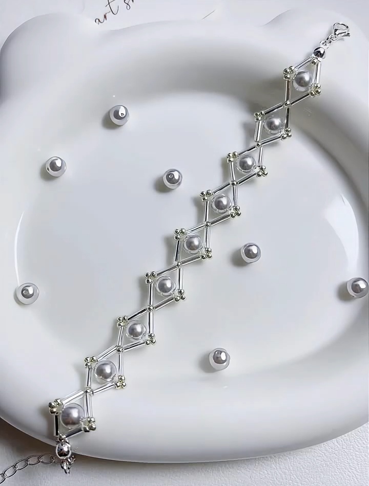 GB012 DIY Kit – Diamond Pattern Pearl Bracelet DIY Kit – Bugle Beads, Seed Beads & Pearl