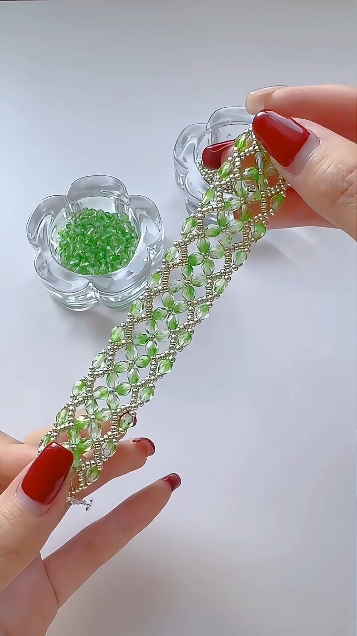 No.35 DIY Kit – Spring-perfect Bracelet with Emerald Charm & Silver Grace（SL002）
