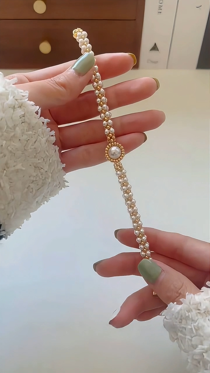 No.42 DIY Kit – Stunning Vintage-Style Pearl Bracelet with Unique Design（SL011）
