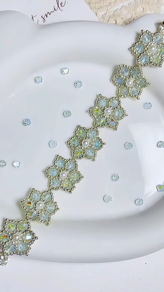 GB013 DIY Kit – Spring Six-Petal Flower Bracelet – Handwoven with Bicones, Seed Beads & Pearl