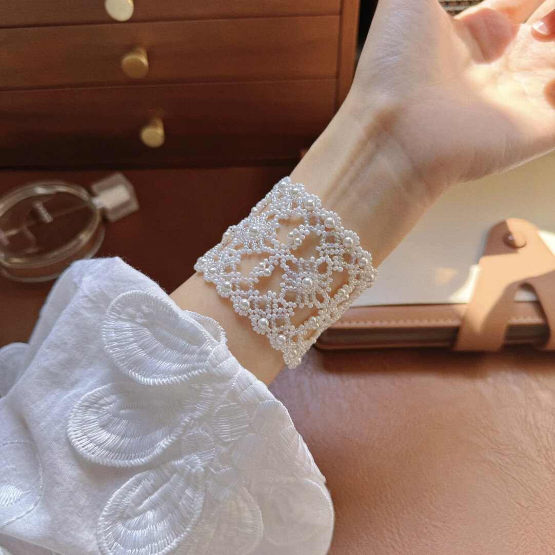 No.55 Finished Product – White & Spring Blue Chinese Style Wide Lace Bracelet – Pearl, Agate & Iridescent Seed Bead Design（SL012）