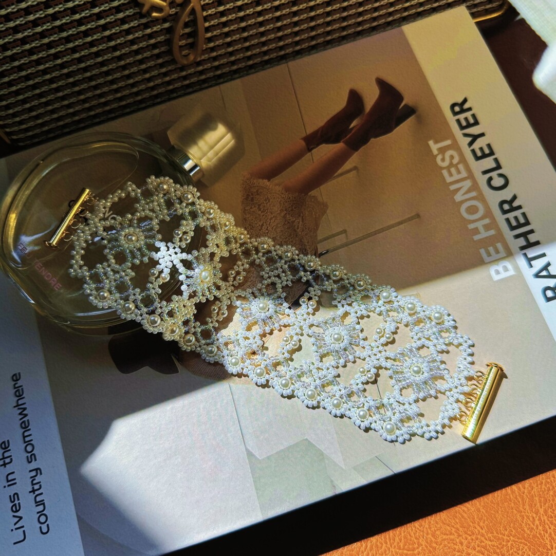 No.55 Finished Product – White & Spring Blue Chinese Style Wide Lace Bracelet – Pearl, Agate & Iridescent Seed Bead Design（SL012）