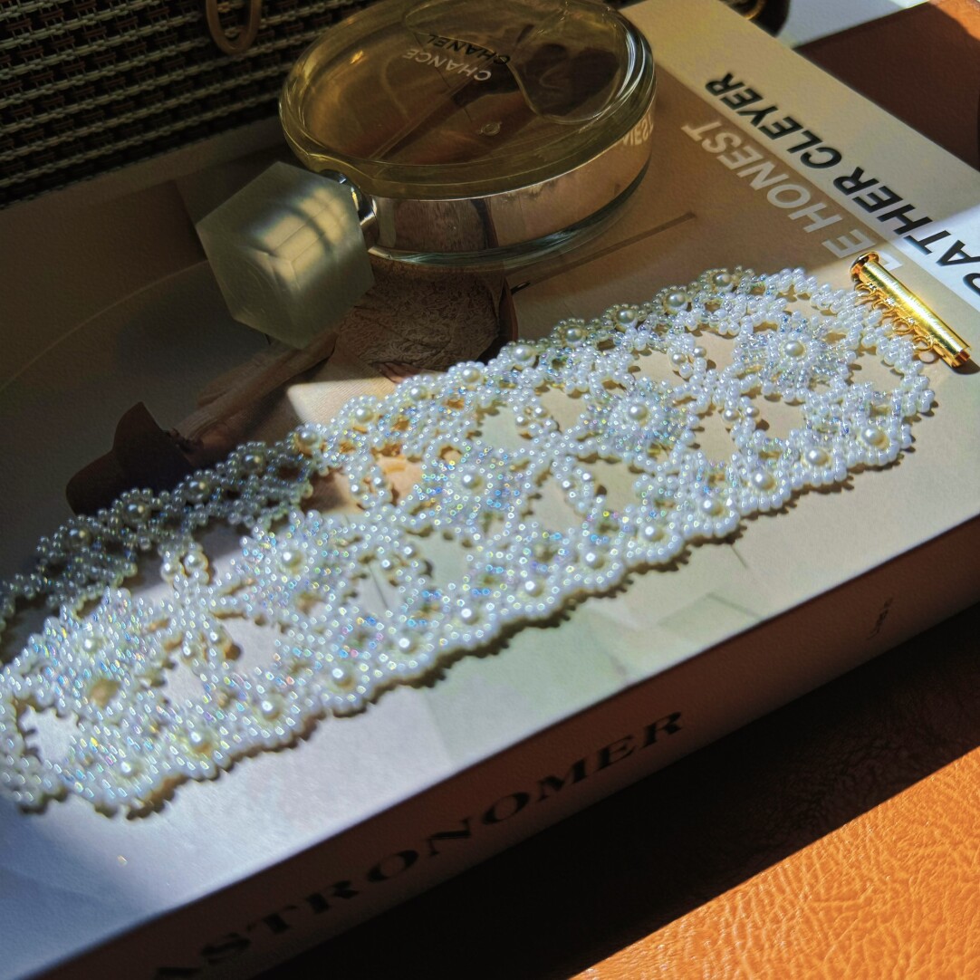 No.55 Finished Product – White & Spring Blue Chinese Style Wide Lace Bracelet – Pearl, Agate & Iridescent Seed Bead Design（SL012）