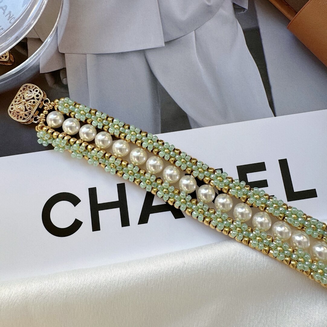 No.26 Finished Product – Exquisite Lace Pearl Beaded Bracelet（SL096）