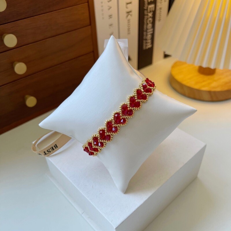 No.XX Finished Product – Romantic Red Heart Beaded Bracelet（SL033）