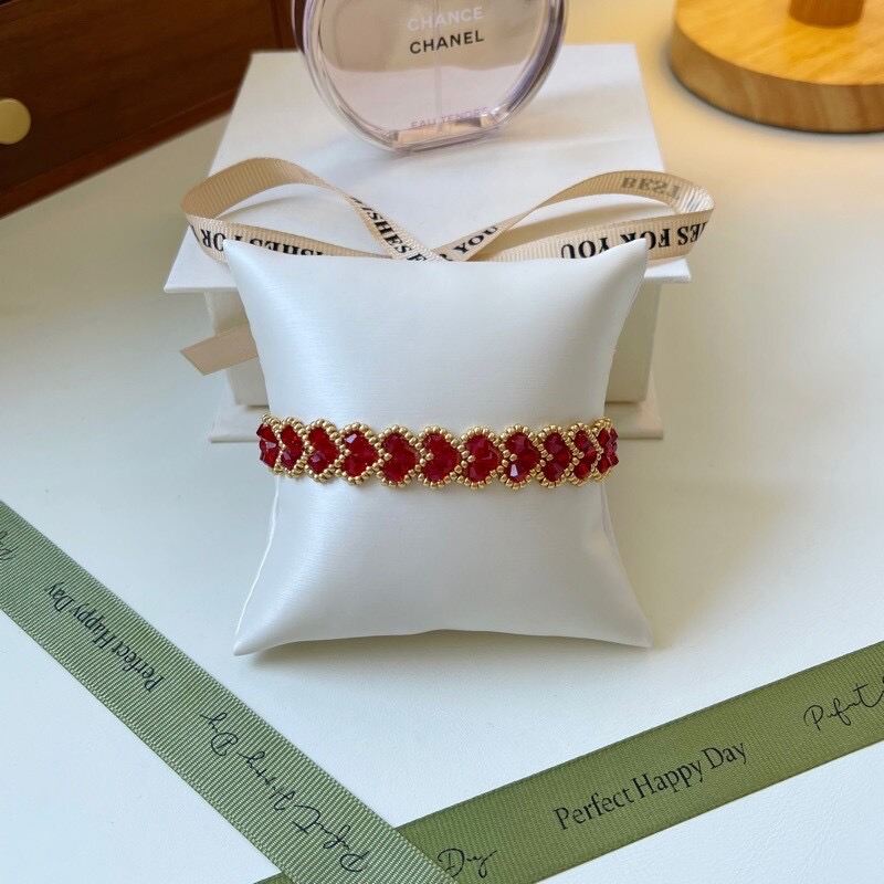 No.XX Finished Product – Romantic Red Heart Beaded Bracelet（SL033）
