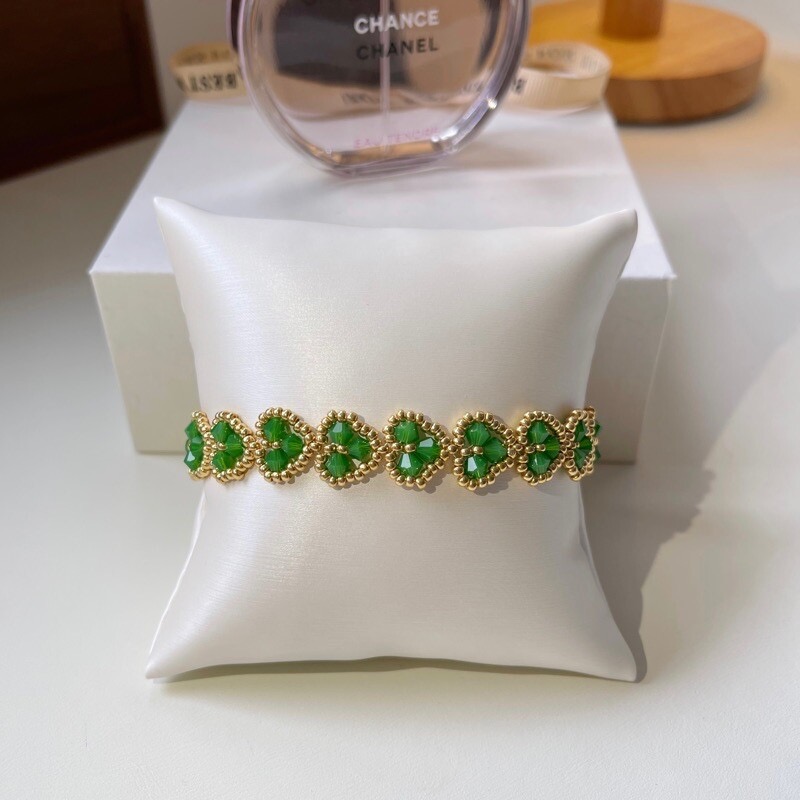 No.19 Finished Product – The Vintage Green Heart Bracelet（SL040）