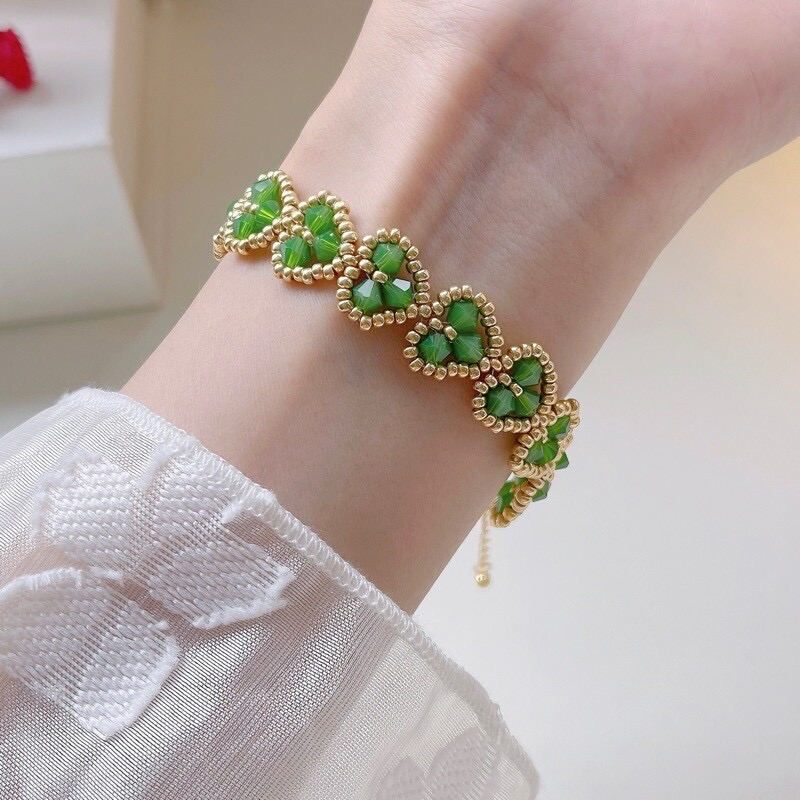 No.19 Finished Product – The Vintage Green Heart Bracelet（SL040）