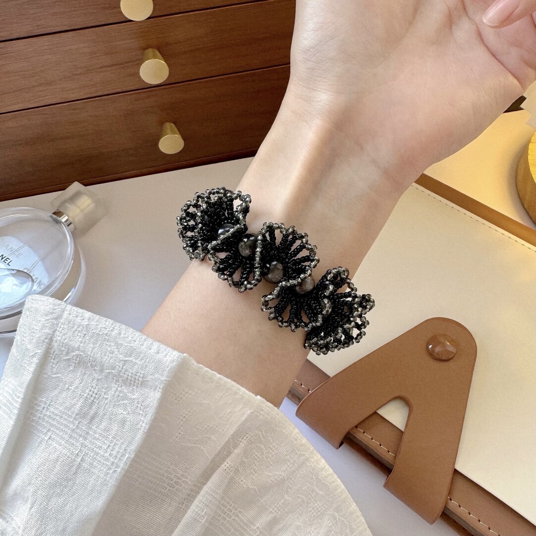 No.XX Finished Product – Bridal Blossom Gentle Lace-Trim Beaded Bracelet（SL117）