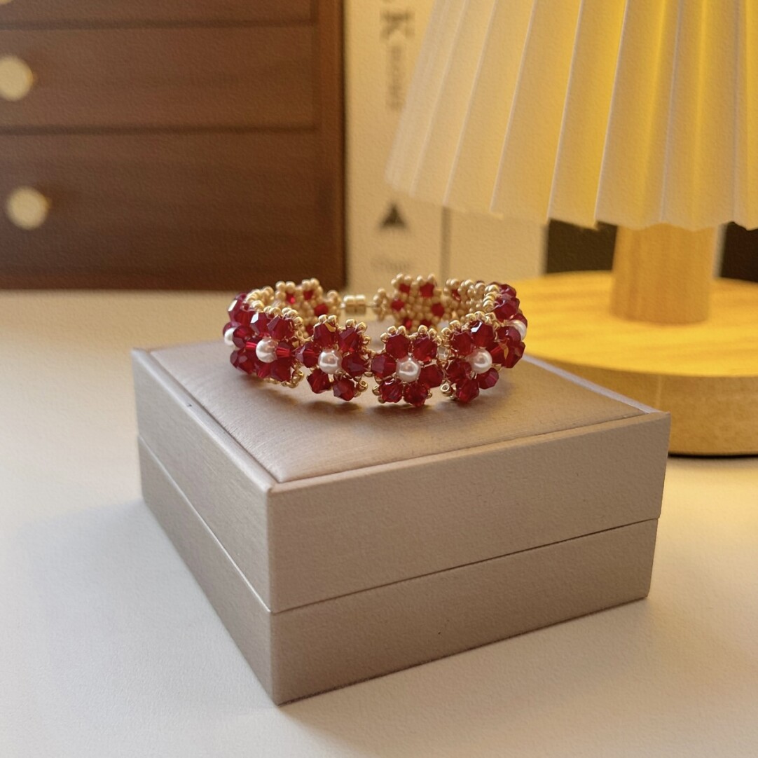 No.45 DIY Kit – Elegant Fresh Blue Crystal Flower Bracelet with Lustrous Pearl Accents for Chic Everyday Style（SL019）