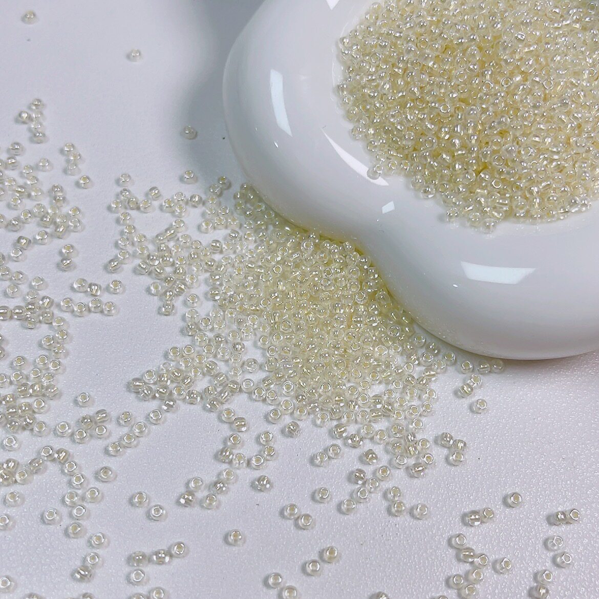 2mm Gold Core Iridescent Glass Seed Beads – Premium Quality for Jewelry Making