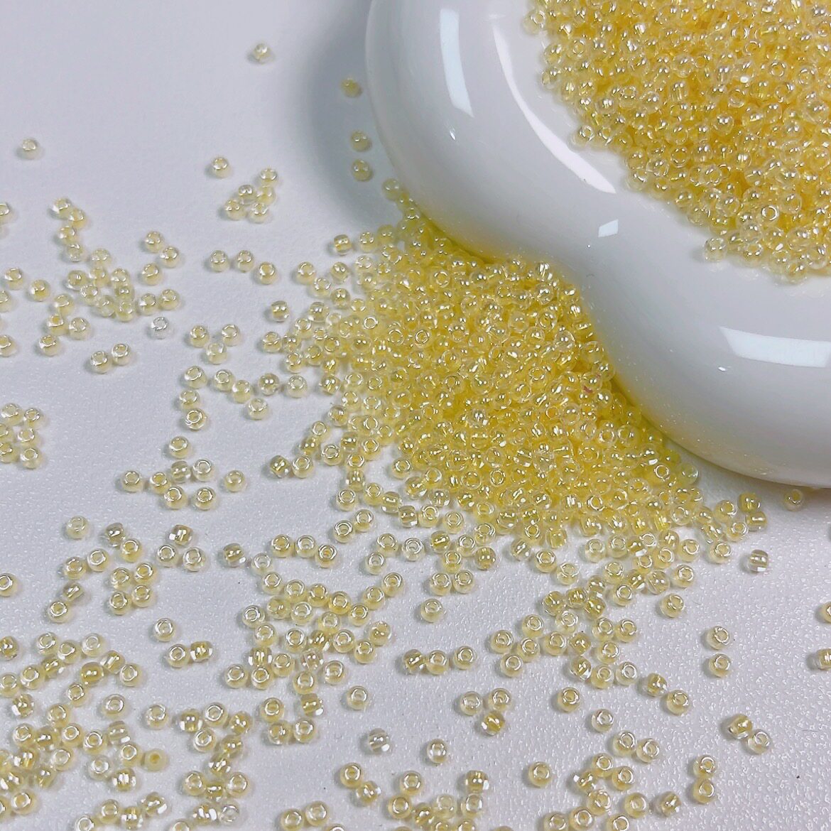 2mm Gold Core Iridescent Glass Seed Beads – Premium Quality for Jewelry Making