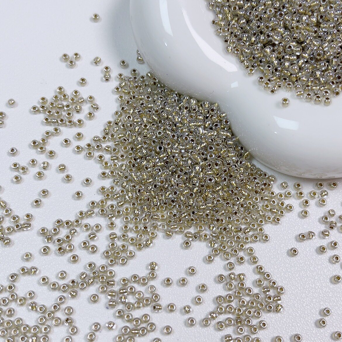 2mm Gold Core Iridescent Glass Seed Beads – Premium Quality for Jewelry Making