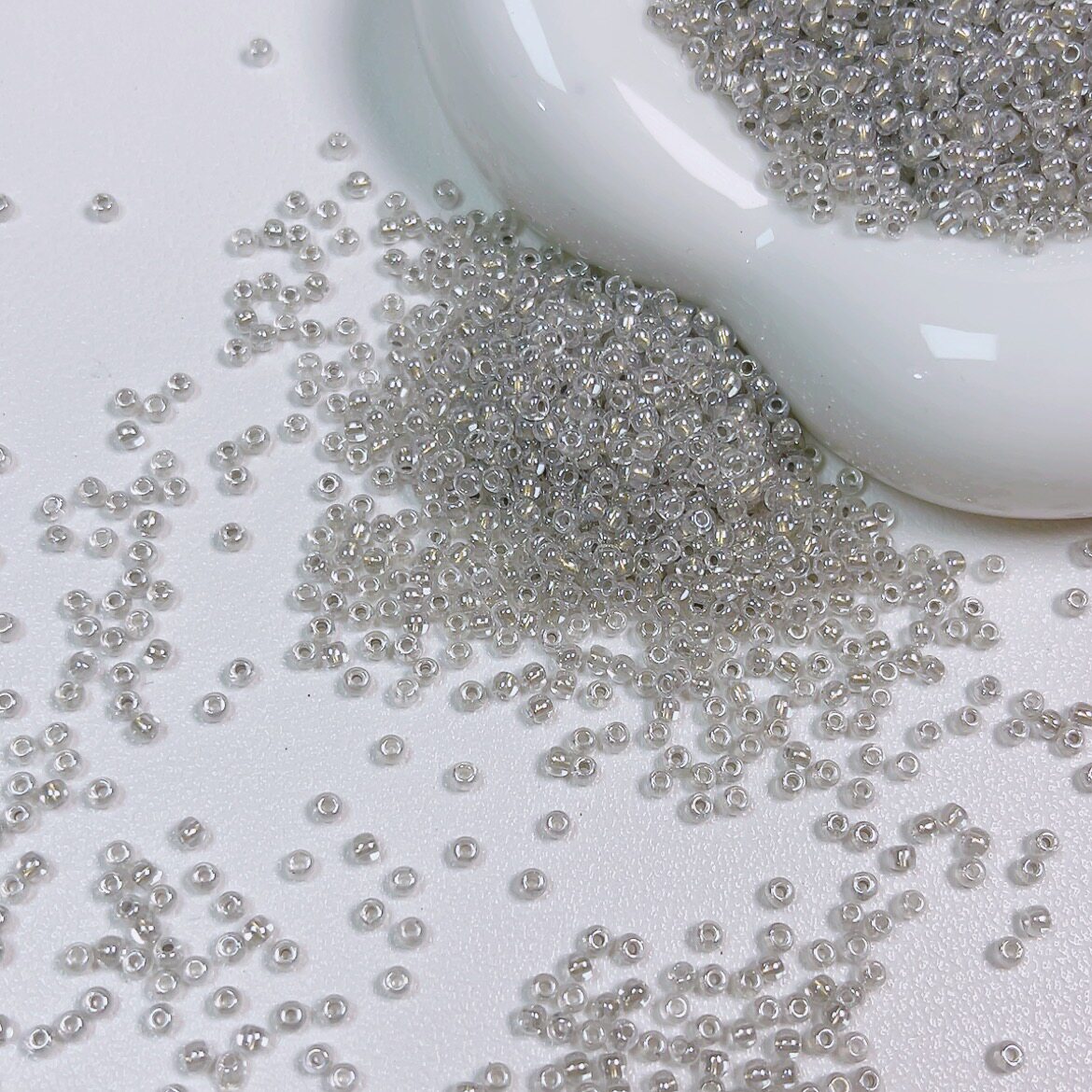 2mm Gold Core Iridescent Glass Seed Beads – Premium Quality for Jewelry Making