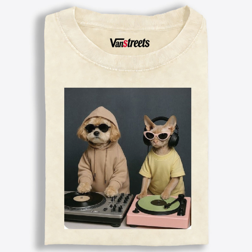 DJ Dogs Mixing Records Retro Washed T-Shirt | 100% Cotton | Streetwear Essential