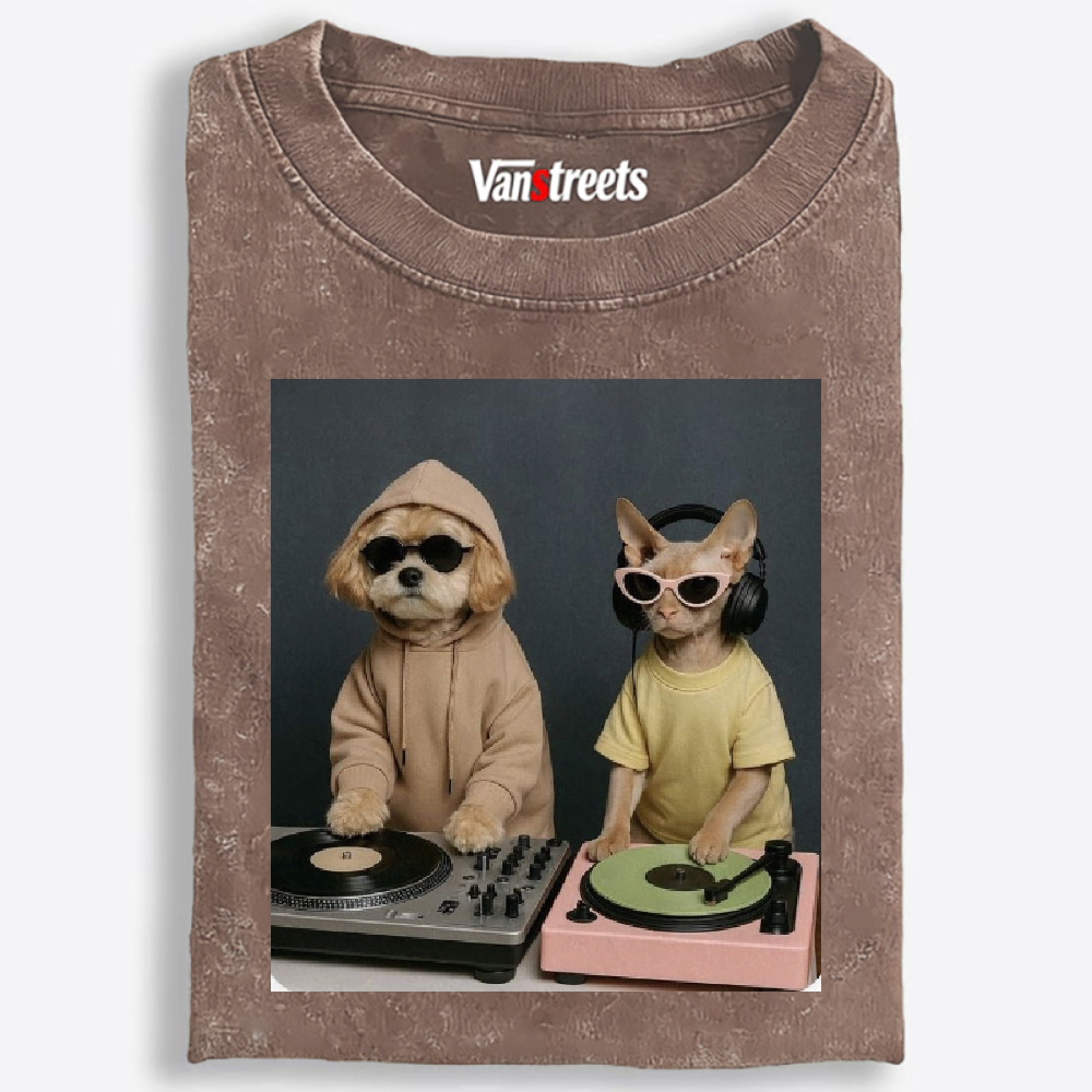 DJ Dogs Mixing Records Retro Washed T-Shirt | 100% Cotton | Streetwear Essential