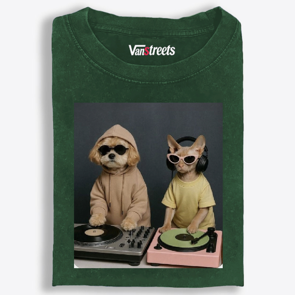 DJ Dogs Mixing Records Retro Washed T-Shirt | 100% Cotton | Streetwear Essential