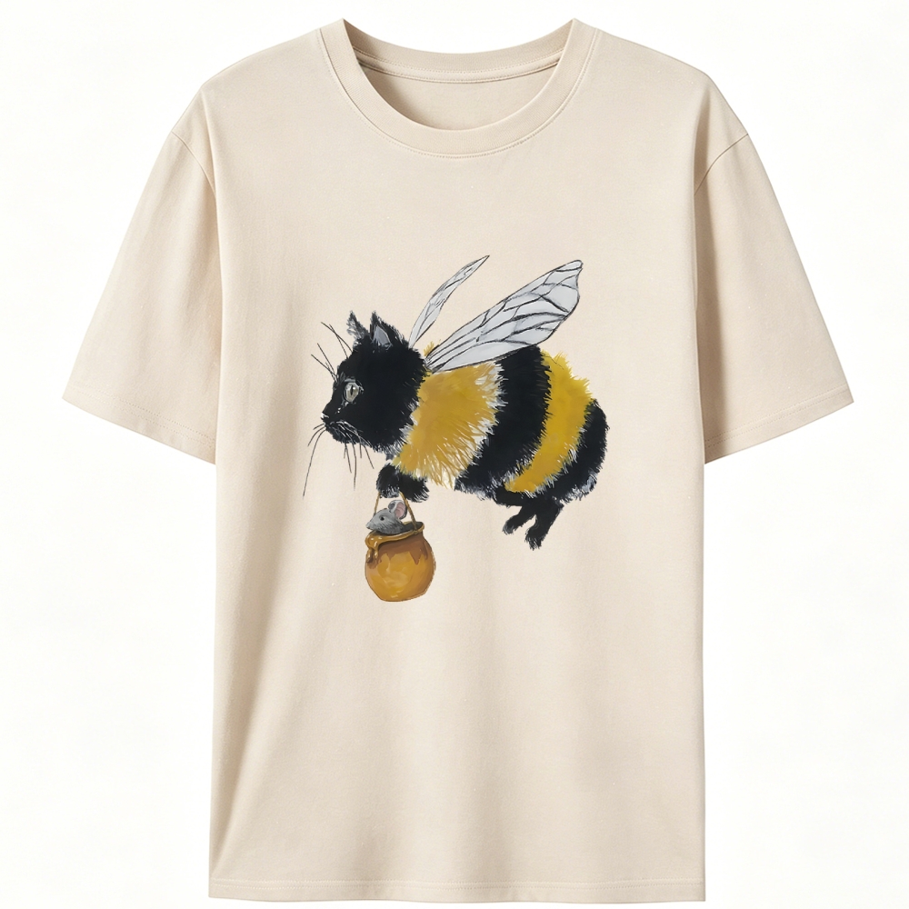 Bee Cat Catching Mouse Retro Designed for Women - Slim Fit Cotton Tee