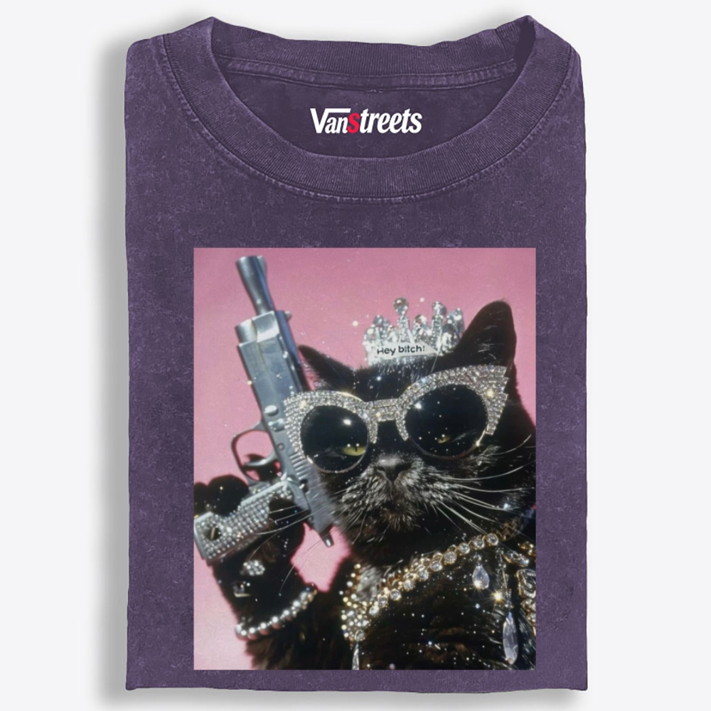Bling Queen Cat Retro Washed T-Shirt | 100% Cotton | Streetwear Essential