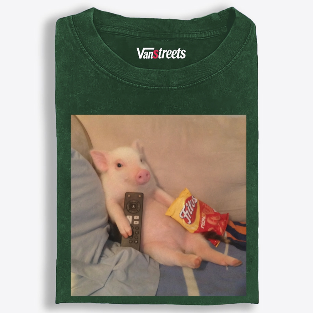 Chill Pig Retro Washed T-Shirt | 100% Cotton | Streetwear Essential