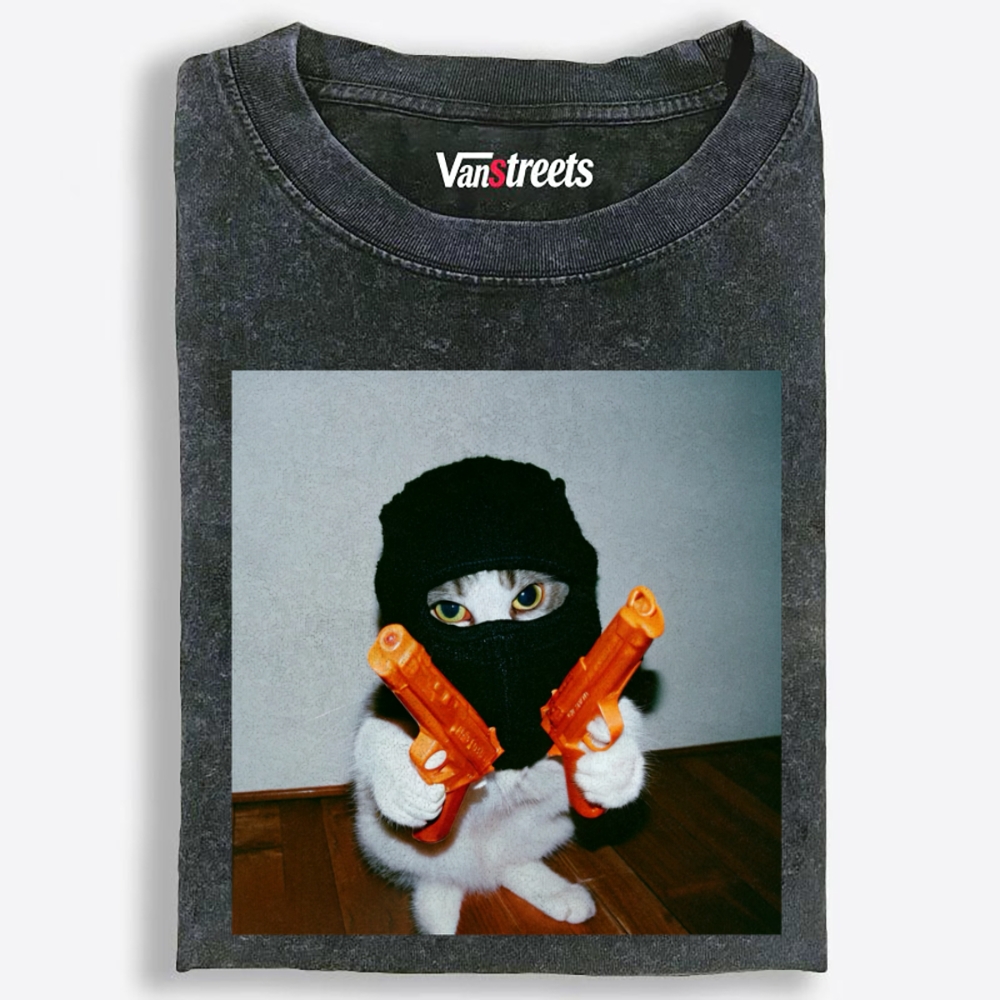 Dual Pistols Cat Retro Washed T-Shirt | 100% Cotton | Streetwear Essential