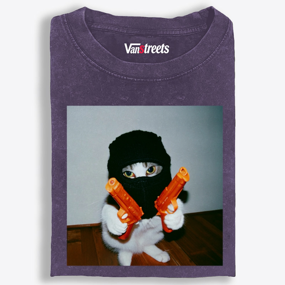 Dual Pistols Cat Retro Washed T-Shirt | 100% Cotton | Streetwear Essential