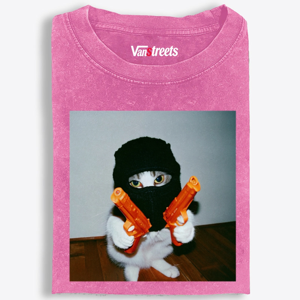 Dual Pistols Cat Retro Washed T-Shirt | 100% Cotton | Streetwear Essential