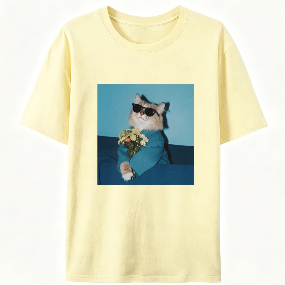 Cool Cat With Sunglasses Holding Flowers Retro Designed for Women - Slim Fit Cotton Tee