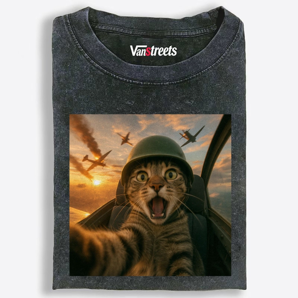 Dogfight Selfie Cat Retro Washed T-Shirt | 100% Cotton | Streetwear Essential