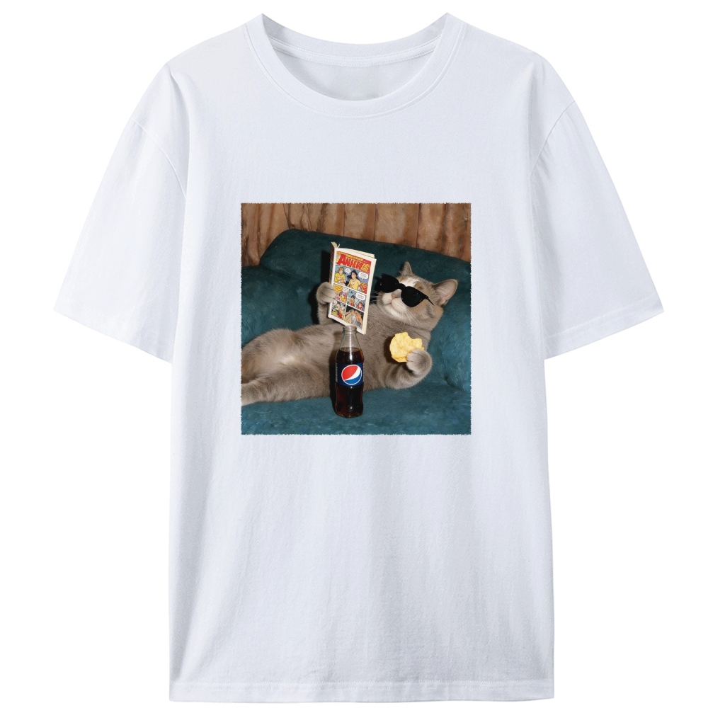 Relaxed Grey Cat Comic & Pepsi Designed for Women - Slim Fit Cotton Tee