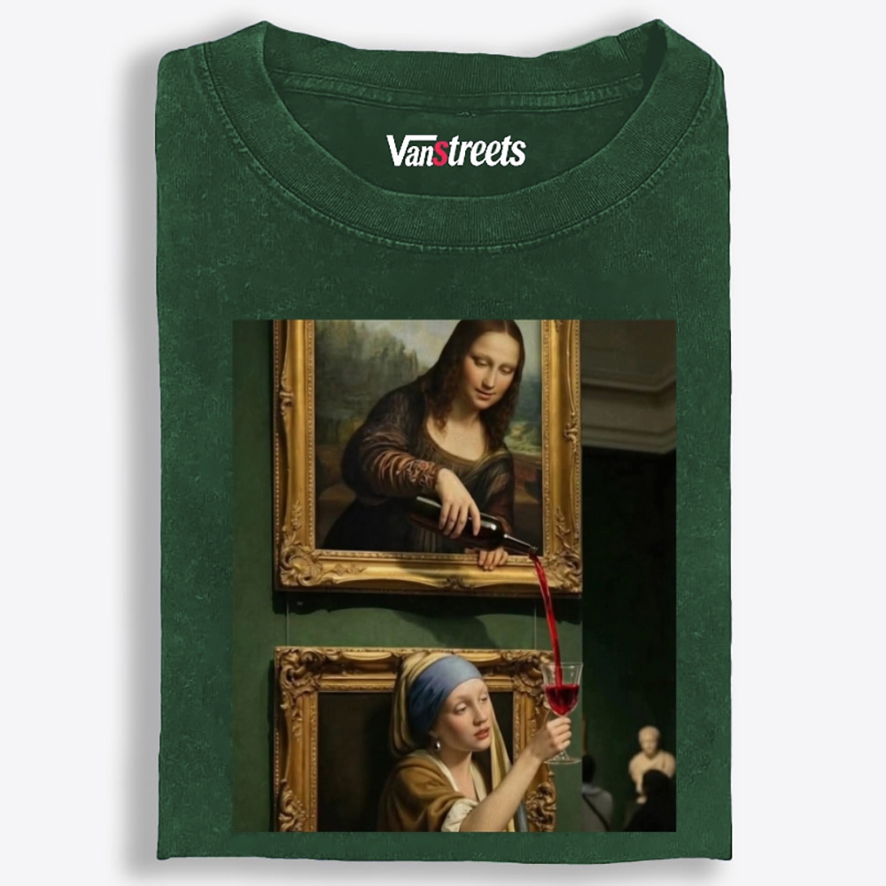 Mona Lisa Pouring Wine Retro Washed T-Shirt | 100% Cotton | Streetwear Essential