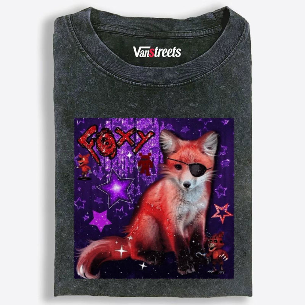 Eyepatch Pirate Foxy Glitter Star Art Retro Washed T-Shirt | 100% Cotton | Streetwear Essential