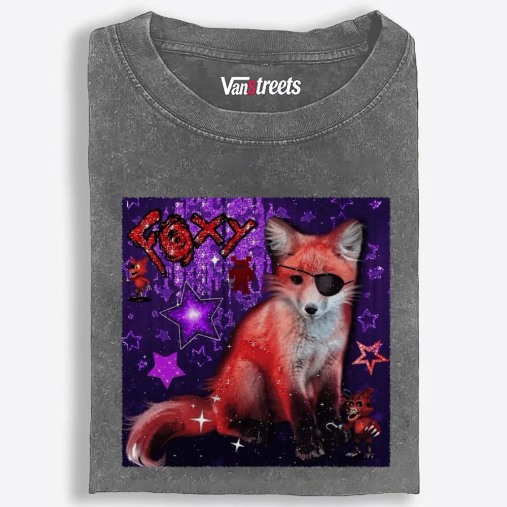 Eyepatch Pirate Foxy Glitter Star Art Retro Washed T-Shirt | 100% Cotton | Streetwear Essential