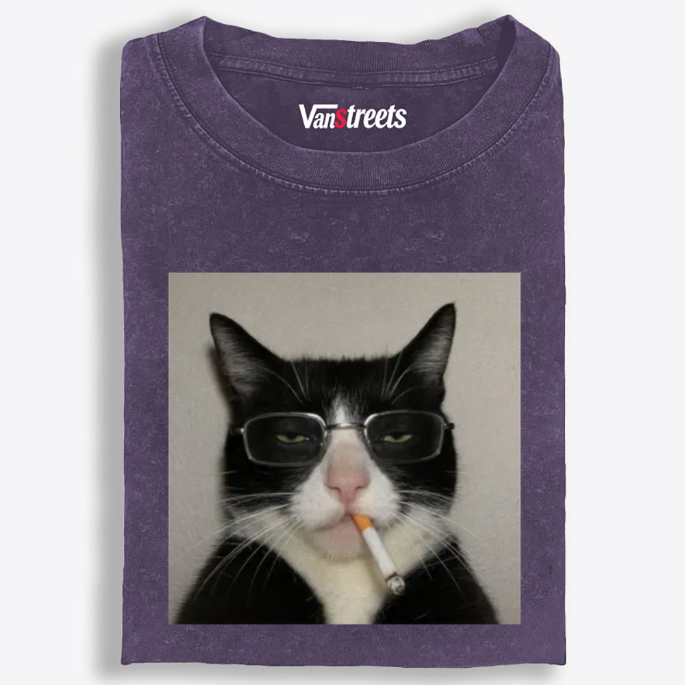 Glasses Cigarette Cat Boss Retro Washed T-Shirt | 100% Cotton | Streetwear Essential