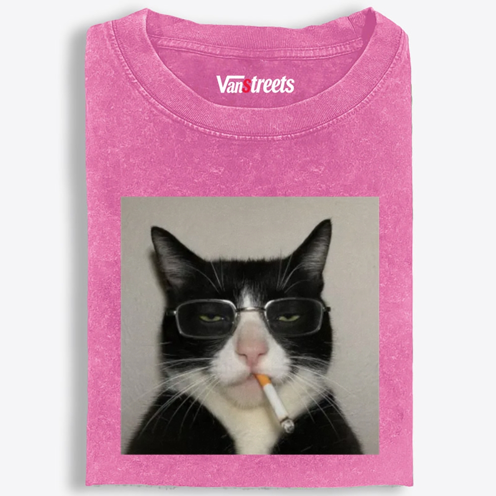 Glasses Cigarette Cat Boss Retro Washed T-Shirt | 100% Cotton | Streetwear Essential