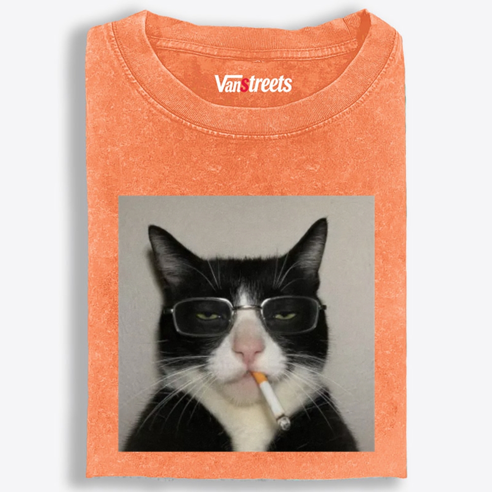 Glasses Cigarette Cat Boss Retro Washed T-Shirt | 100% Cotton | Streetwear Essential