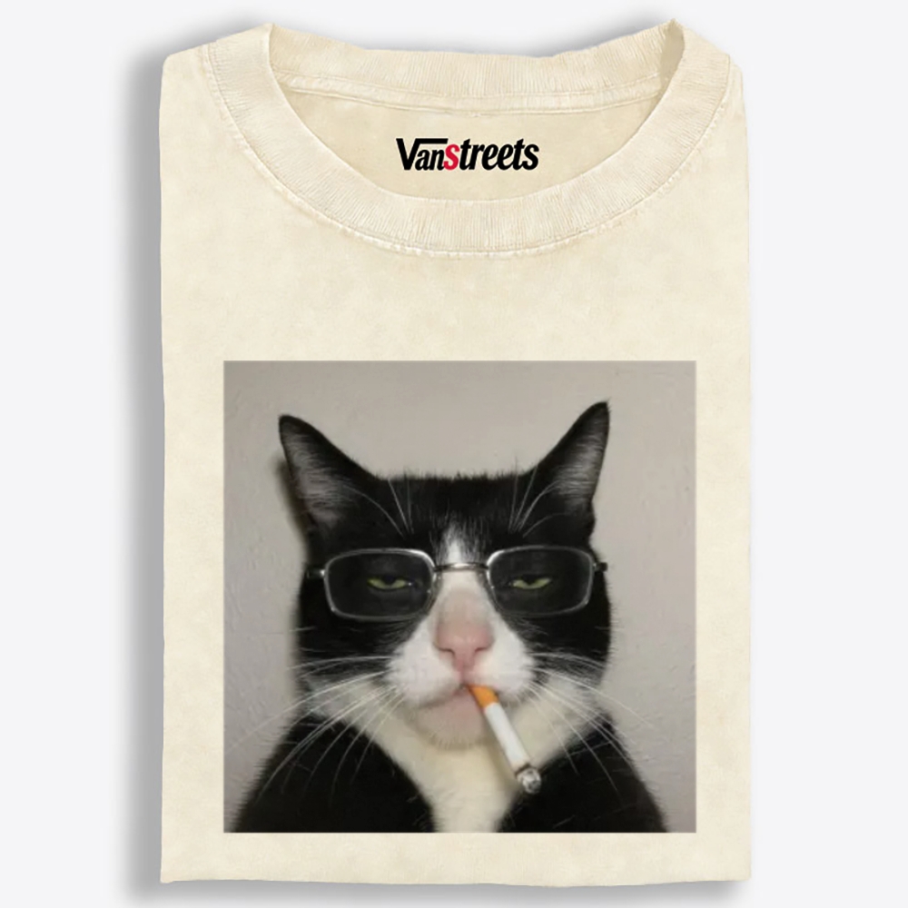 Glasses Cigarette Cat Boss Retro Washed T-Shirt | 100% Cotton | Streetwear Essential