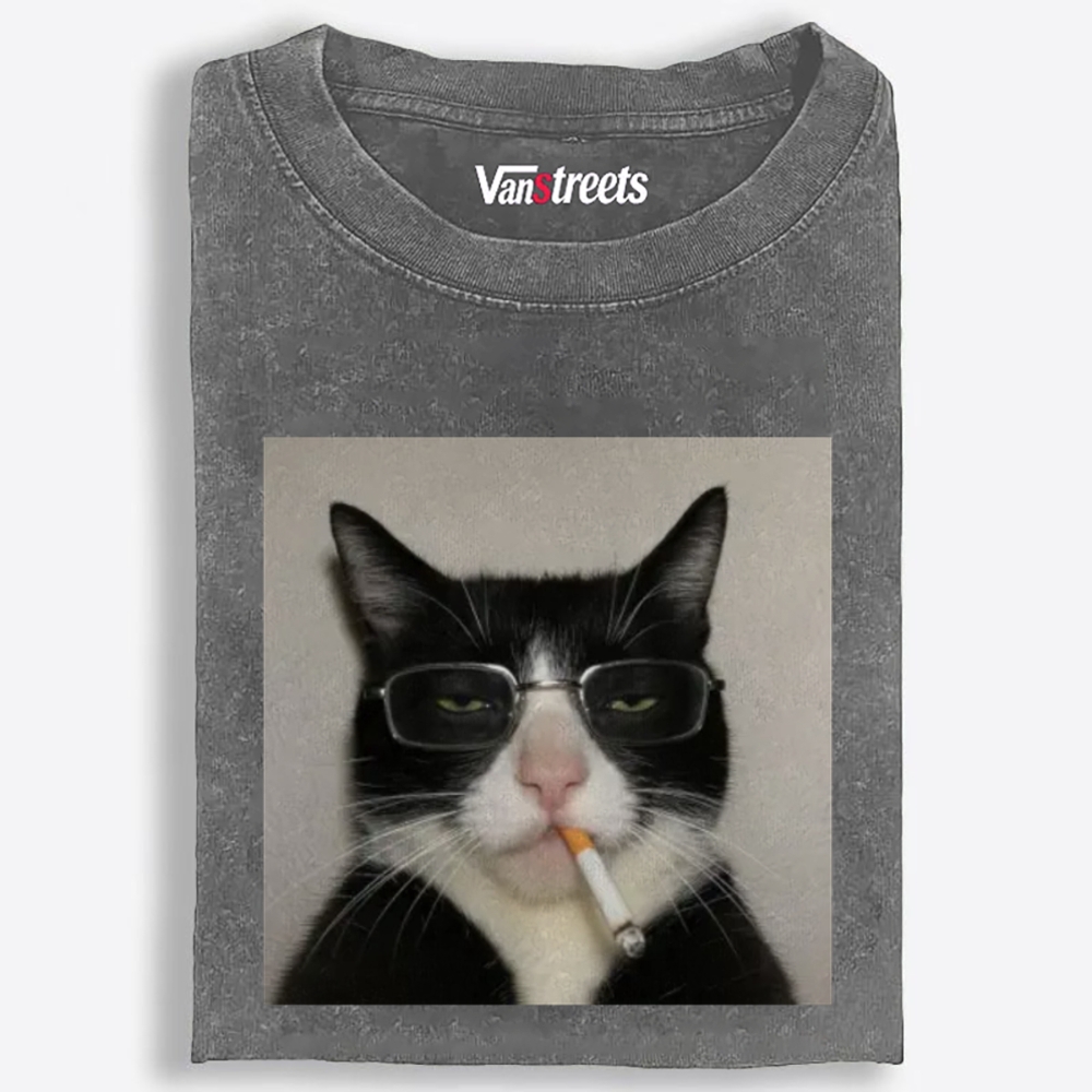 Glasses Cigarette Cat Boss Retro Washed T-Shirt | 100% Cotton | Streetwear Essential