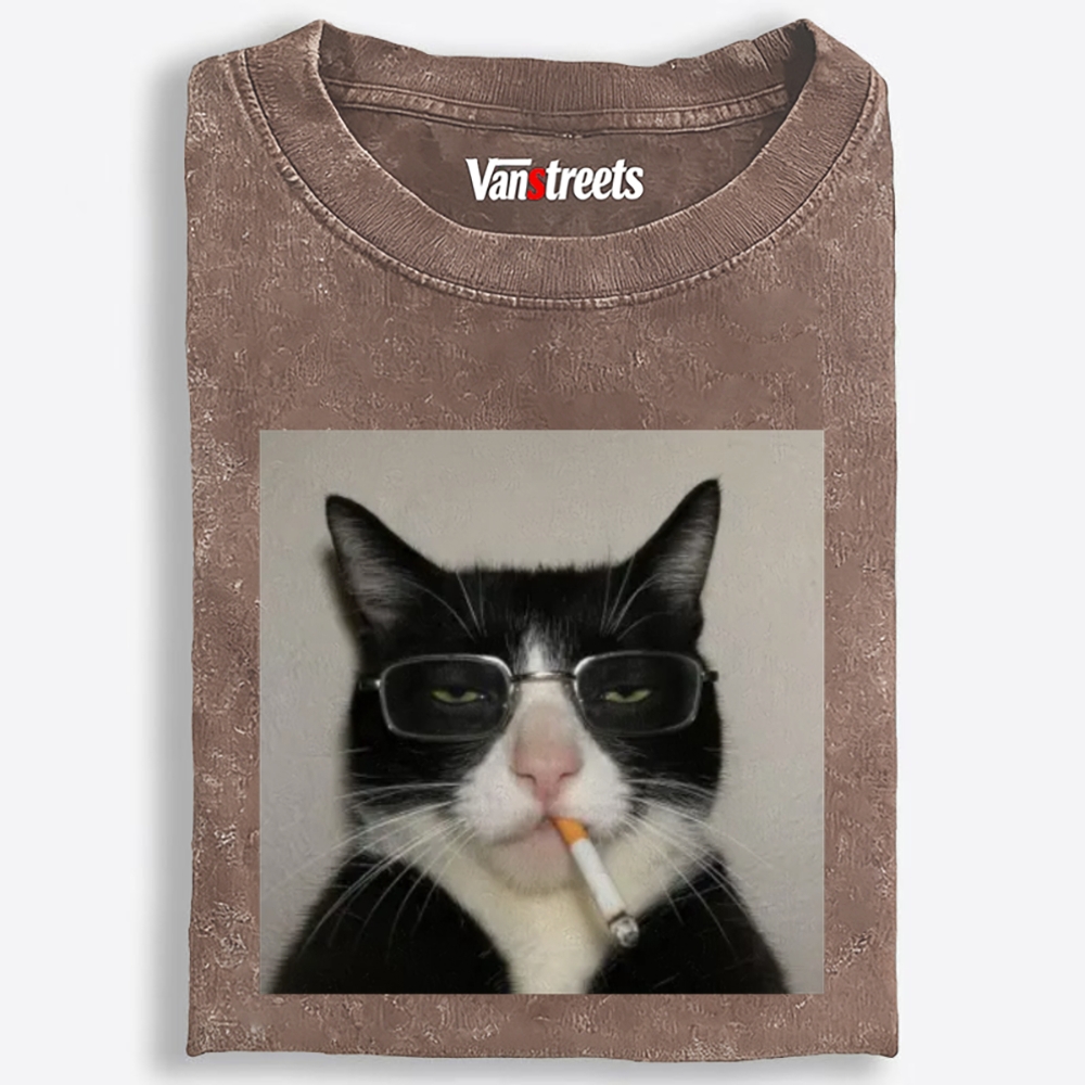 Glasses Cigarette Cat Boss Retro Washed T-Shirt | 100% Cotton | Streetwear Essential
