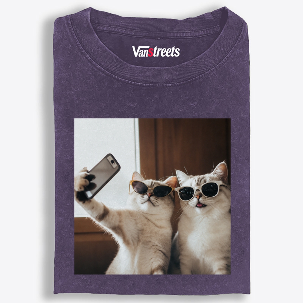 Sunglasses Cats Selfie Funny Retro Washed T-Shirt | 100% Cotton | Streetwear Essential