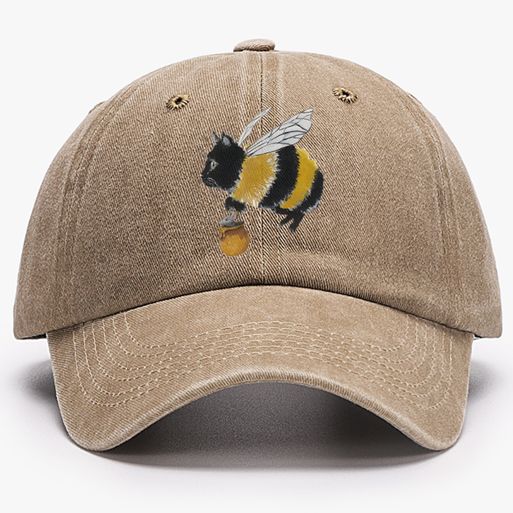 Bee Cat Catching Mouse Retro Washed Baseball Cap
