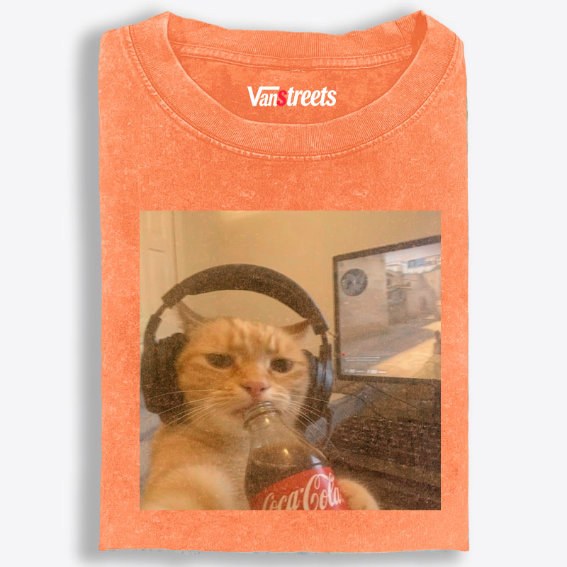 Gaming Cat with Coca-Cola Retro Washed T-Shirt | 100% Cotton | Streetwear Essential