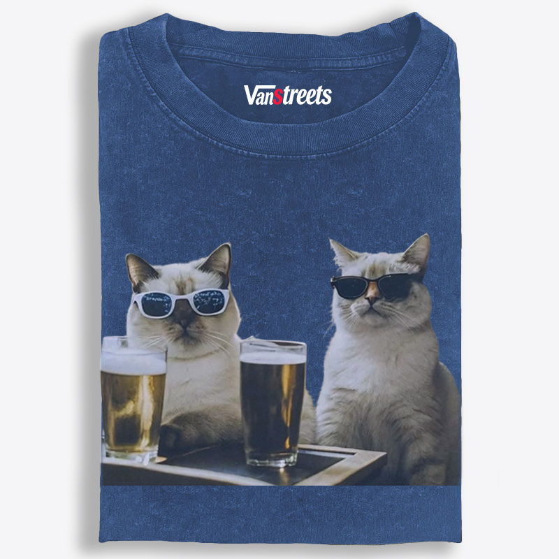 Cats at Bar with Beer Retro Washed T-Shirt | 100% Cotton | Streetwear Essential