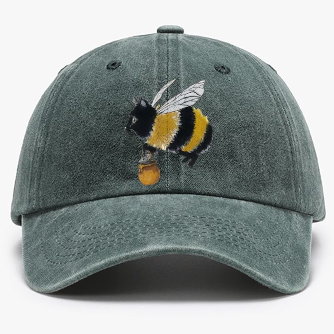 Bee Cat Catching Mouse Retro Washed Baseball Cap