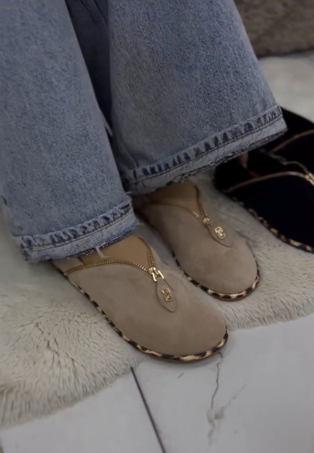 Suede Leopard Print Flat Shoes