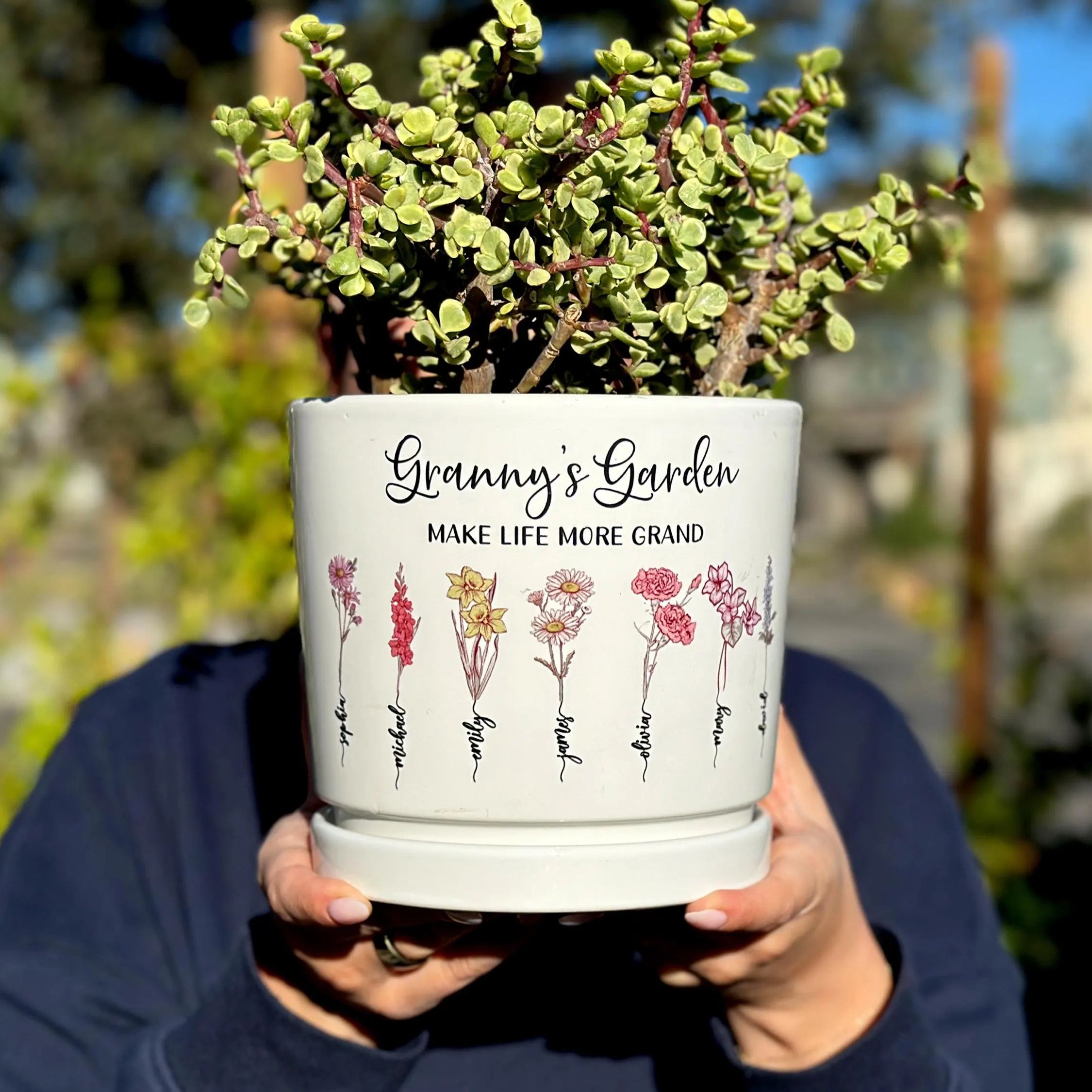 Grandma‘s Garden Personalized Birth Flower Pot Gift for Grandma/Mom