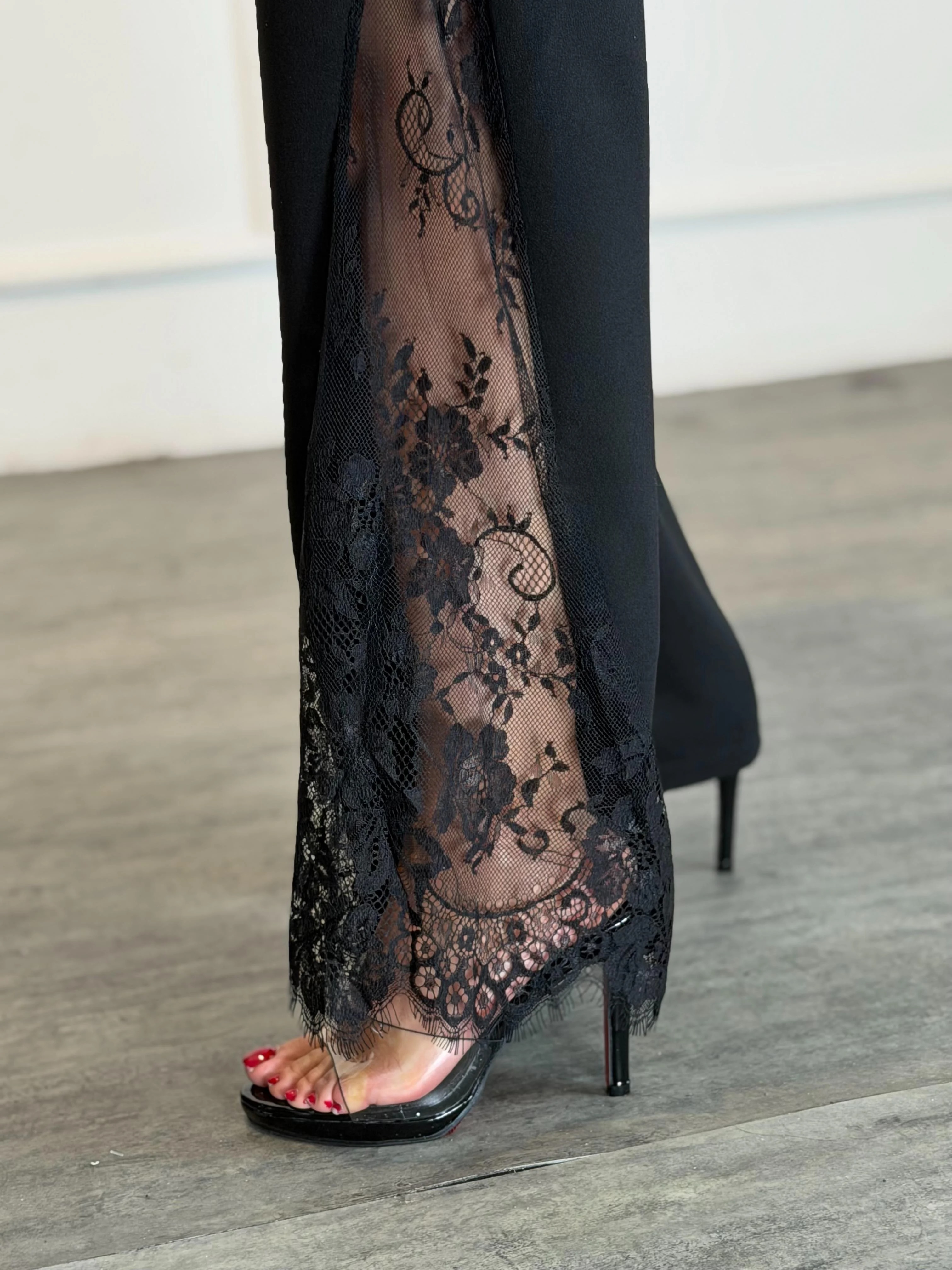 Sexy Trousers With Wide Legs And Lace Lining