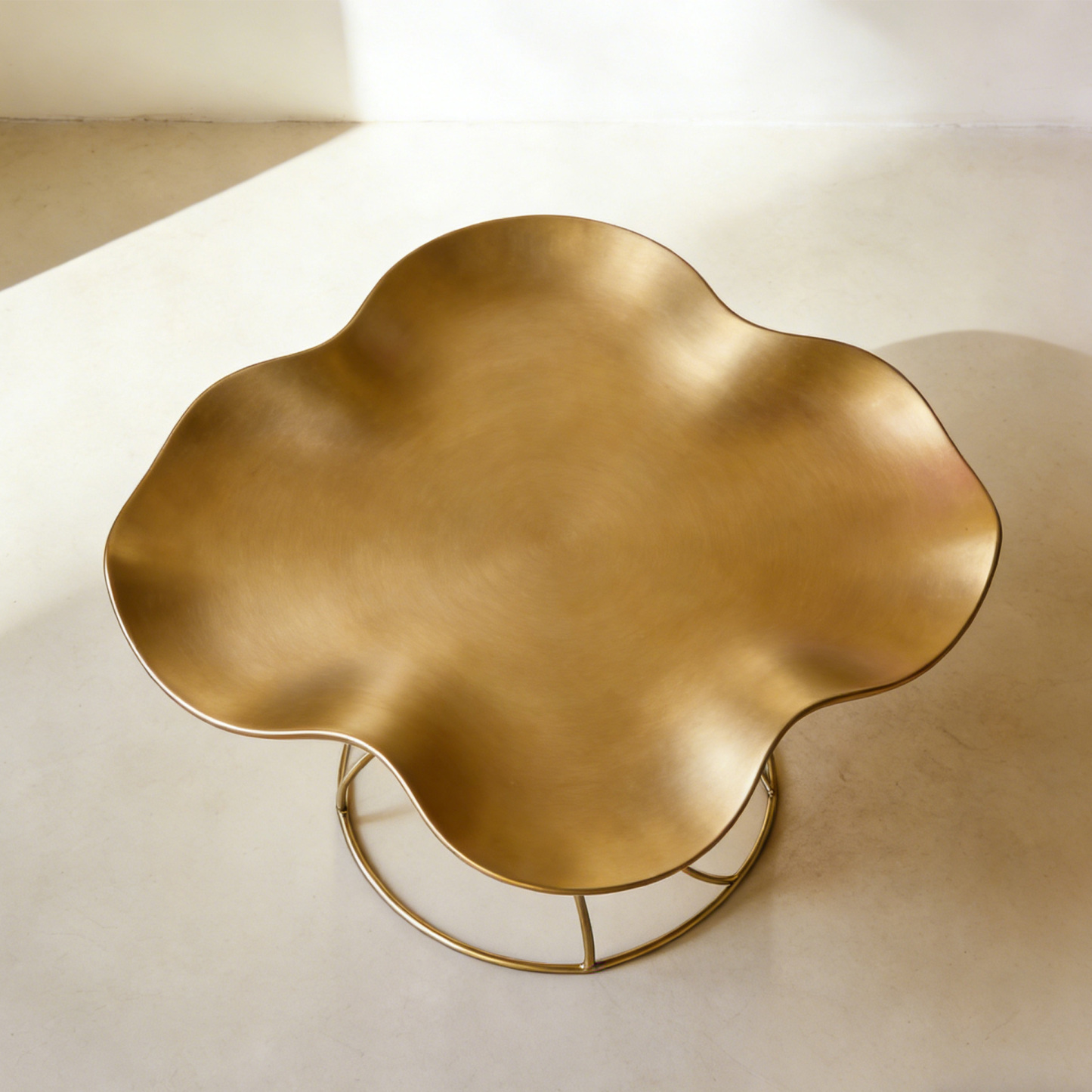 Stolik kawowy metalowy