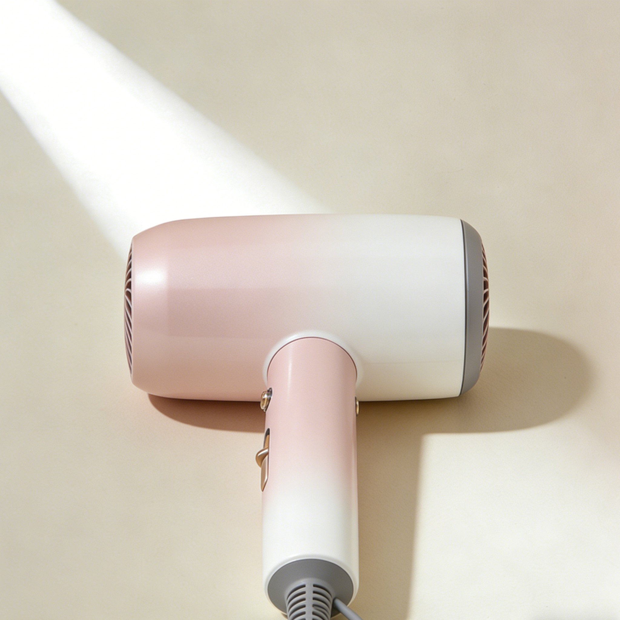 Suszarka do włosów z jonizacją nowoczesny design